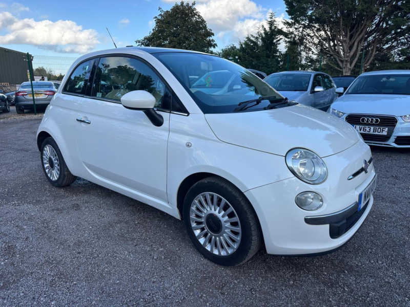 2011 Fiat 500 1.2 Lounge Euro 5 (s/s) 3dr in White — image 1