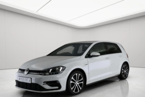 2019 Volkswagen Golf 2.0 Tdi R-Line DSG Euro 6 (s/s) 5dr in White — image 3