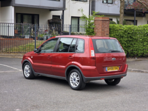 2009 Ford Fusion 1.6 Zetec Climate Hatchback 5dr Petrol Automatic (181 G/km, 99 Bhp) in Red — image 4