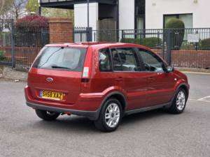 2009 Ford Fusion 1.6 Zetec Climate Hatchback 5dr Petrol Automatic (181 G/km, 99 Bhp) in Red — image 6
