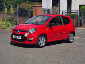 2013 Renault Twingo 1.2 16v Dynamique Euro 5 3dr in Red — image 3