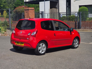 2013 Renault Twingo 1.2 16v Dynamique Euro 5 3dr in Red — image 6