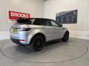 2018 Land Rover Range Rover Evoque 2.0 Sd4 Hse Dynamic Auto 4WD Euro 6 (s/s) 5dr in Silver — image 4
