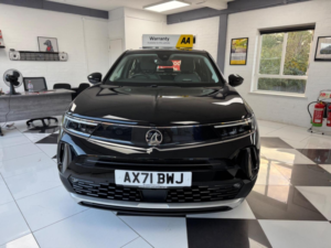 2022 Vauxhall Mokka 1.2 Turbo Elite Premium Auto Euro 6 (s/s) 5dr in Black — image 2