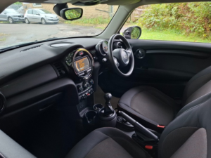 2017 MINI MINI Cooper in Silver — image 5