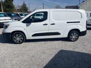 2021 Vauxhall Combo 1.5 Turbo D 2300 Dynamic in White — image 5