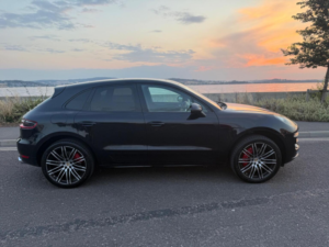 2014 Porsche Macan 3.6t V6 Turbo Pdk 4WD Euro 6 (s/s) 5dr in Black — image 3