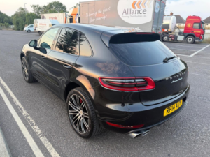2014 Porsche Macan 3.6t V6 Turbo Pdk 4WD Euro 6 (s/s) 5dr in Black — image 6