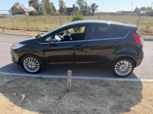 2013 Ford Fiesta 1.0 T Ecoboost Titanium in Black — image 6