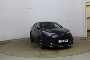 2019 Toyota C-Hr 1.8 Vvt-H Design CVT Euro 6 (s/s) 5dr in Black — image 3