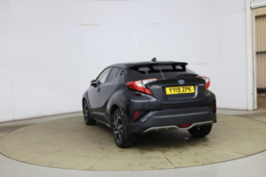 2019 Toyota C-Hr 1.8 Vvt-H Design CVT Euro 6 (s/s) 5dr in Black — image 5