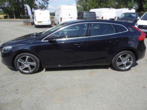 2014 Volvo V40 1.6 D2 Se Lux Euro 5 (s/s) 5dr in Black — image 4