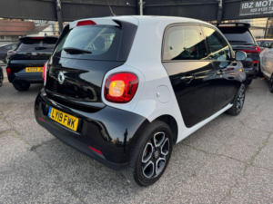 2019 Smart Forfour 1.0 Prime Twinamic Euro 6 (s/s) 5dr in White — image 6