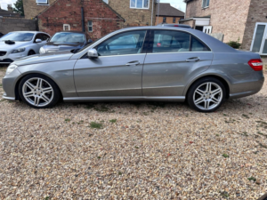 2011 Mercedes-Benz E Class 2.1 E250 Cdi Blueefficiency Sport in Silver — image 4