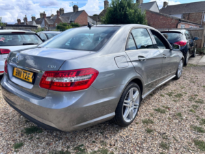 2011 Mercedes-Benz E Class 2.1 E250 Cdi Blueefficiency Sport in Silver — image 6