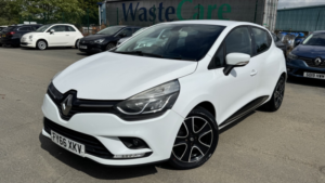 2016 Renault Clio 1.5 Dynamique Nav Dci 90 in White — image 3