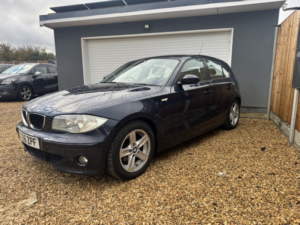 2006 BMW 1 Series 2.0 118i Sport 5 Door in Blue — image 3