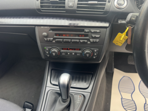 2006 BMW 1 Series 2.0 118i Sport 5 Door in Blue — image 5