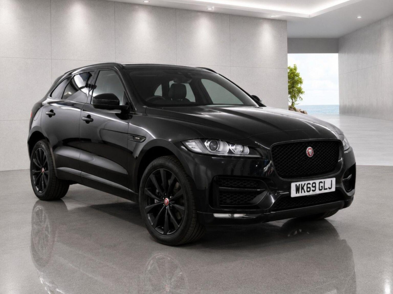 2019 Jaguar F-Pace 2.0 D180 R-Sport Auto AWD Euro 6 (s/s) 5dr in Black — image 1