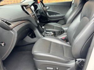 2015 Hyundai Santa Fe 2.2 Crdi Blue Drive Premium Se Auto 4WD Euro 6 (s/s) 5dr (7 Seat) in White — image 4