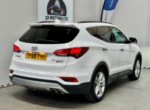 2015 Hyundai Santa Fe 2.2 Crdi Blue Drive Premium Se Auto 4WD Euro 6 (s/s) 5dr (7 Seat) in White — image 6