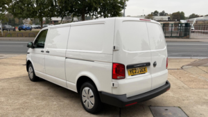 2023 Volkswagen Transporter 2.0 Tdi T28 Startline Fwd Lwb Euro 6 (s/s) 5dr in White — image 5