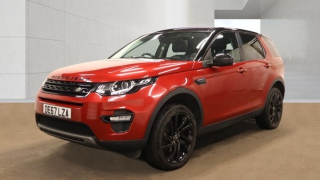 2017 Land Rover Discovery Sport 2.0 Td4 Hse Black in Red — image 1