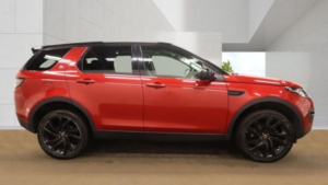 2017 Land Rover Discovery Sport 2.0 Td4 Hse Black in Red — image 3