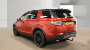 2017 Land Rover Discovery Sport 2.0 Td4 Hse Black in Red — image 5