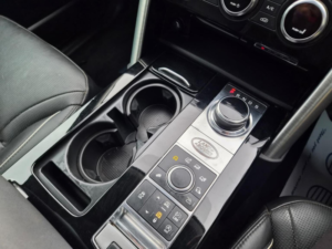 2018 Land Rover Discovery 3.0 Td V6 Hse Auto 4WD Euro 6 (s/s) 5dr in Silver — image 6