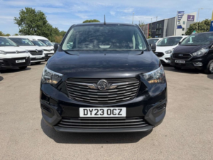 2023 Vauxhall Combo 1.5 Turbo D 2300 Prime Panel Van 6dr Diesel Manual L2 H1 Euro 6 (s/s) (100 Ps) in Black — image 2