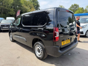 2023 Vauxhall Combo 1.5 Turbo D 2300 Prime Panel Van 6dr Diesel Manual L2 H1 Euro 6 (s/s) (100 Ps) in Black — image 4