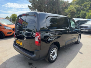 2023 Vauxhall Combo 1.5 Turbo D 2300 Prime Panel Van 6dr Diesel Manual L2 H1 Euro 6 (s/s) (100 Ps) in Black — image 6