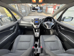 2015 Hyundai Ix20 1.6 Active Auto Euro 5 5dr in Grey — image 2