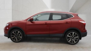 2015 Nissan Qashqai 1.2 Dig-T Tekna Xtron 2WD Euro 6 (s/s) 5dr in Red — image 6