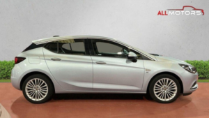 2017 Vauxhall Astra 1.4i Turbo Elite Auto Euro 6 (s/s) 5dr in Silver — image 5