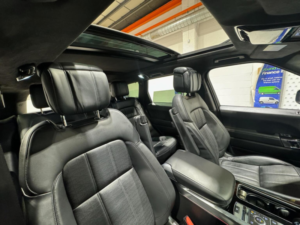 2018 Land Rover Range Rover Sport 5.0 P525 V8 Autobiography Dynamic Auto 4WD Euro 6 (s/s) 5dr in Black — image 4