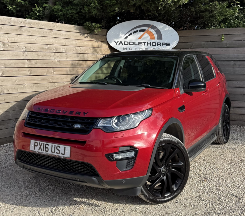 2016 Land Rover Discovery Sport 2.0 Td4 Hse Black in Red — image 1