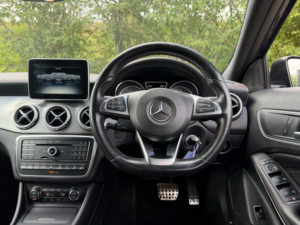 2016 Mercedes-Benz Gla 2.0 Gla250 Amg Line in Black — image 3