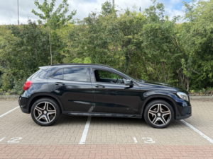 2016 Mercedes-Benz Gla 2.0 Gla250 Amg Line in Black — image 4
