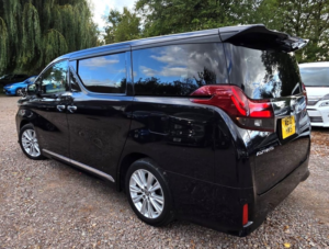 2015 Toyota Alphard 2.5s-Petrol-Ulez/caz Pass-Free 48months Gold Warranty & 12months Aa Breakdown Cover in Black — image 6