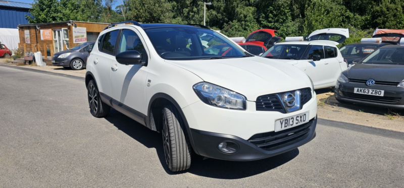 2013 Nissan Qashqai 1.6 360 in White — image 1