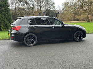2015 BMW 1 Series 1.5 118i M Sport 5-Door in Black — image 4