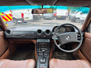 1978 Mercedes-Benz 230 2.3 Saloon 4dr Petrol Automatic (0 Bhp) in Brown — image 2