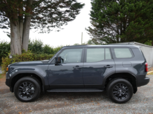 2026 Toyota Land Cruiser 2.8d Mhev Panel Van 5dr Diesel Hybrid Auto 4WD Lwb Euro 6 (s/s) (205 Ps) in Grey — image 6