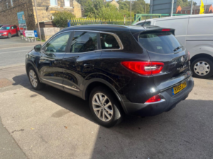 2015 Renault Kadjar 1.5 Dci Dynamique Nav Euro 6 (s/s) 5dr in Black — image 5