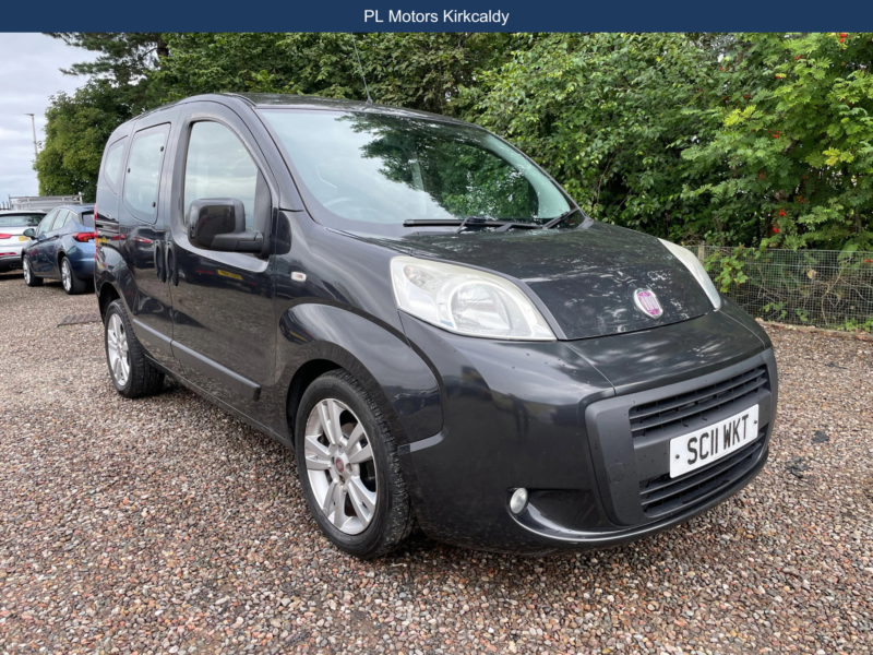 2011 Fiat Qubo 1.3 Multijet Dynamic Dualogic Euro 5 5dr in Black — image 1