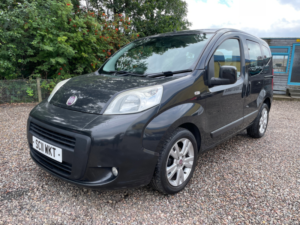 2011 Fiat Qubo 1.3 Multijet Dynamic Dualogic Euro 5 5dr in Black — image 2