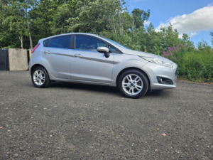 2016 Ford Fiesta 1.3 Zetec in Silver — image 5