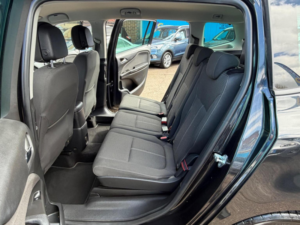 2012 Vauxhall Zafira Tourer 2.0 Cdti Sri Euro 5 (s/s) 5dr in Black — image 5